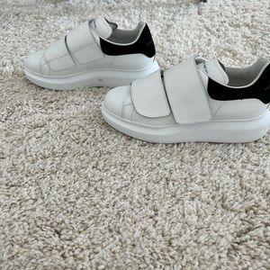 Alexander McQueen Women's Oversized Triple Strap Sneaker in White/black